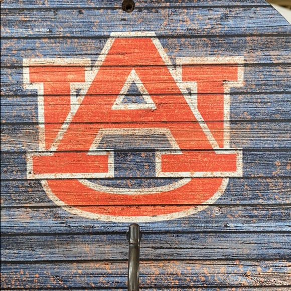 Meet your Posher, Kristen - Picture 1 of 1